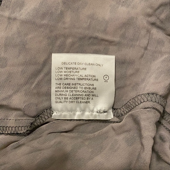 Nicole Miller Size S Leopard print Stylish Summer Top - Picture 8 of 10